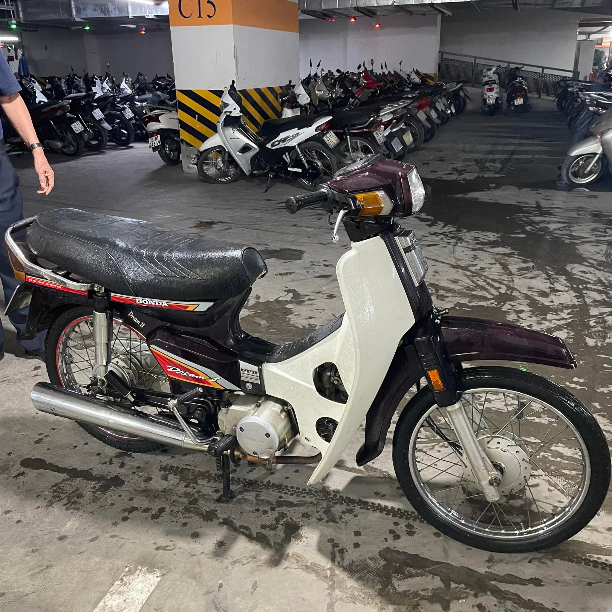 Mua xe máy HONDA Dream Việt Nam 100cc 2012 cũ giá rẻ